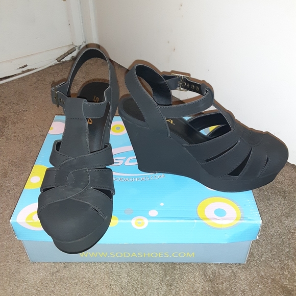 Wedges - Picture 3 of 4